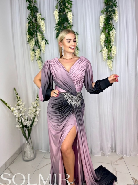 Sukienka premium SINEM ombre puder z czernią Sukienka premium SINEM ombre puder z czernią