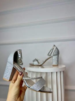 Sandały na słupku PARTY srebro