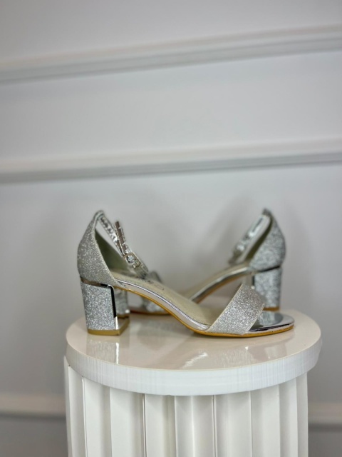 Sandały na słupku TEXAS srebro