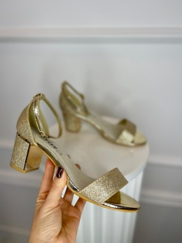 Sandały na słupku TEXAS złoto